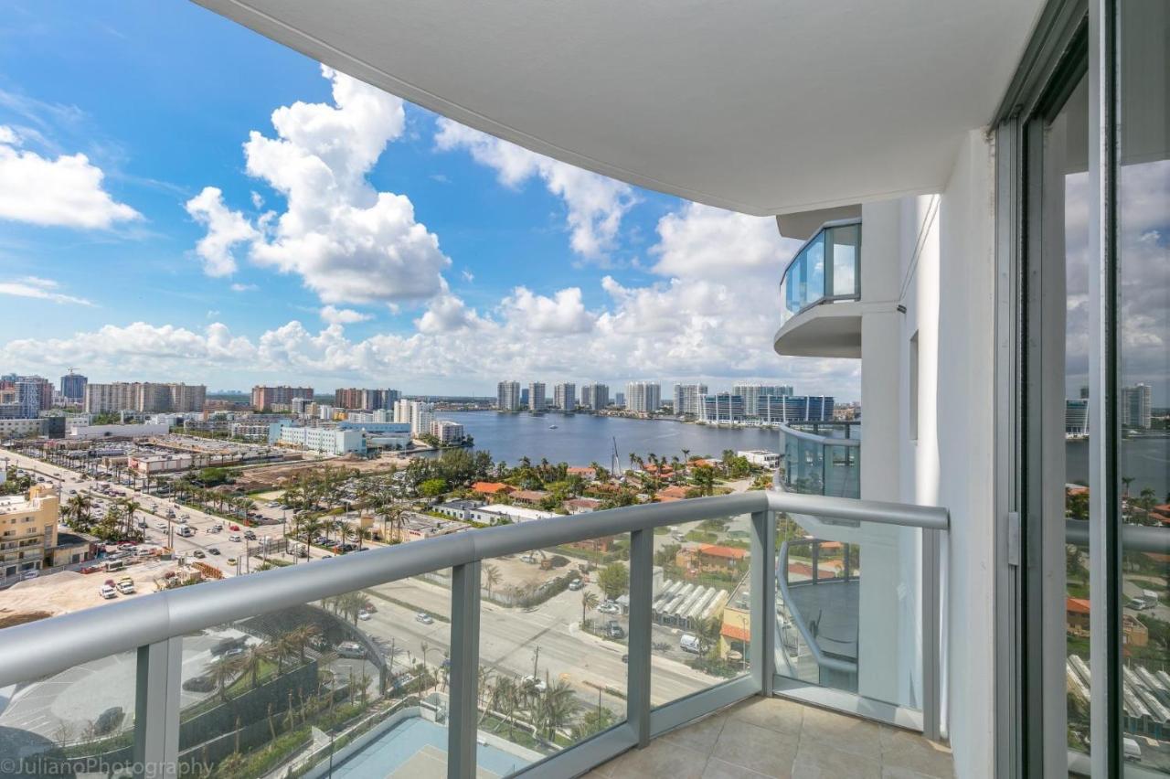 Ocean View 25Th Floor At Marenas Beach Resort By Ammosfl Miami Beach Exterior foto